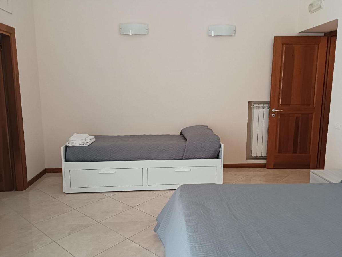 A Casa Di Laura Apartment Napoli Ngoại thất bức ảnh